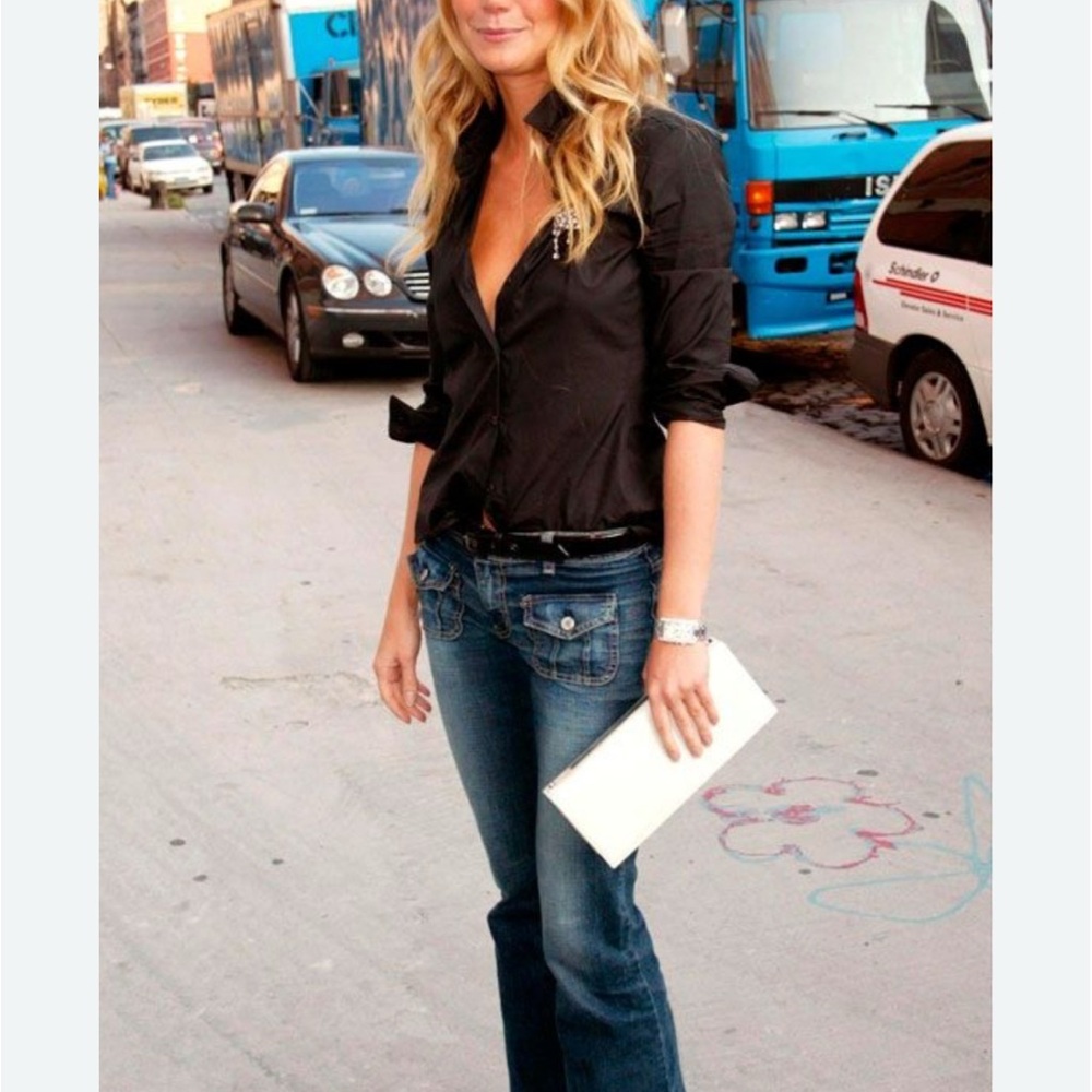 Blue Cult Jeans worn by Gwyneth size 28 med rinse .
